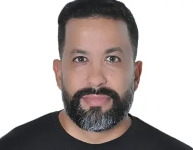 الرهانات والتحديات في إصلاح النظام الصحي: بين الخطاب والواقع